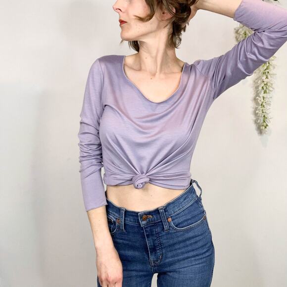 VINTAGE ARMANI COLLEZIONI lavender long sleeve top soft v-neck 2265 - Picture 4 of 8